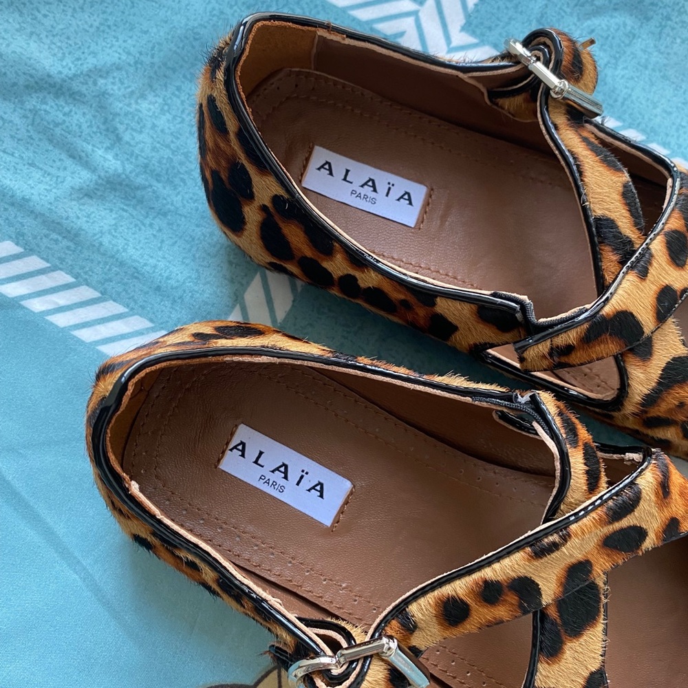 Alaia Leopard-Pattern Ponyhair Mary Janes in Brown and Black - Picture 6 of 8